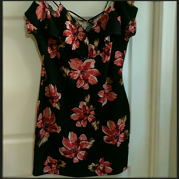 Spring/Summer Dress - Picture 2 of 5